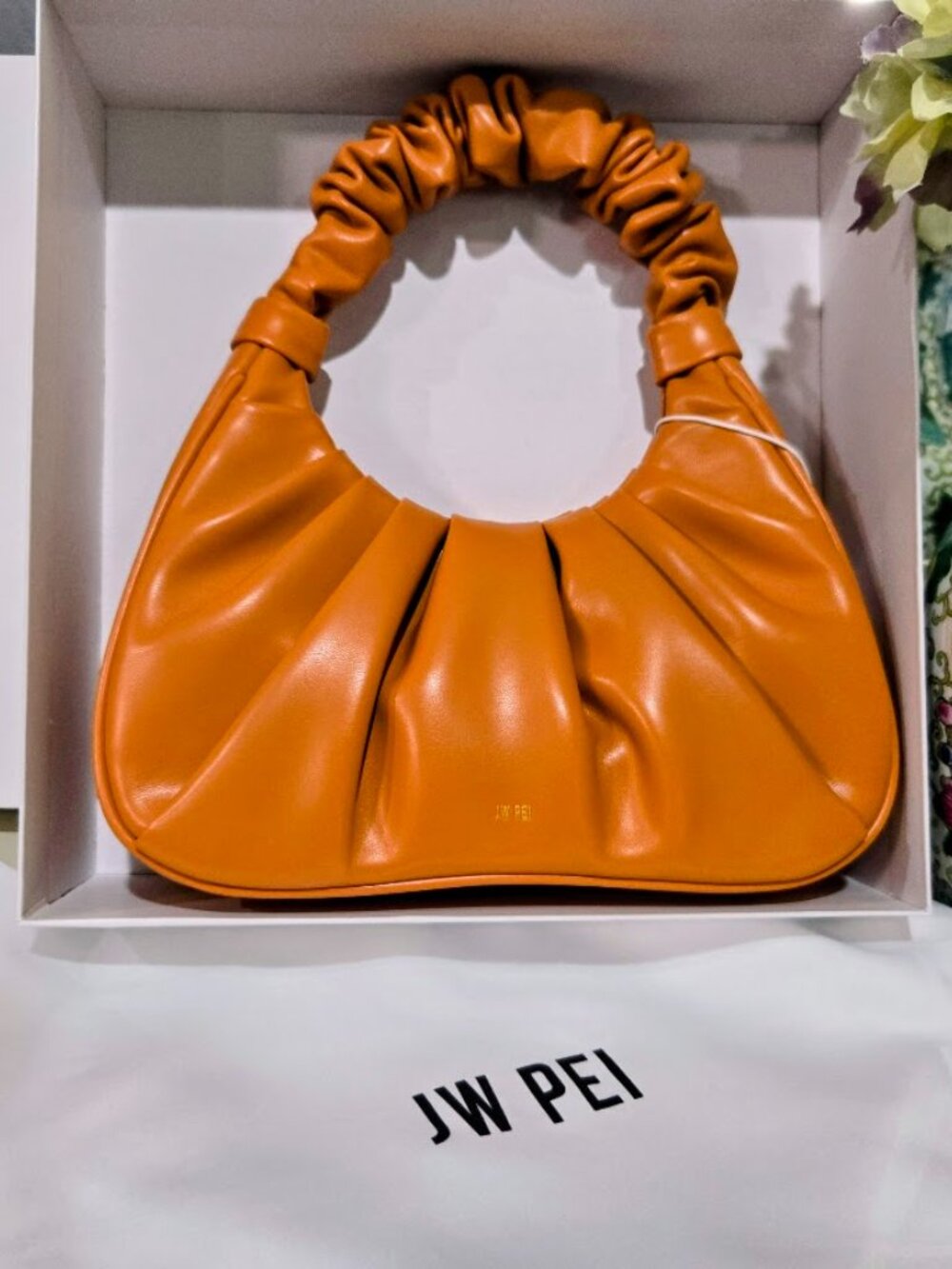 NWT JW PEI Gabbi Bag Orange Ruched Hobo Vegan Leather Purse Box Dust Bag - Picture 9 of 9